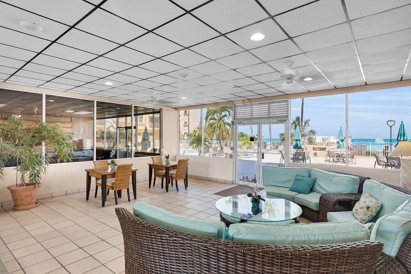 This is a modern, fully updated beautiful 2 bedroom, 1.5 bath - photo 35