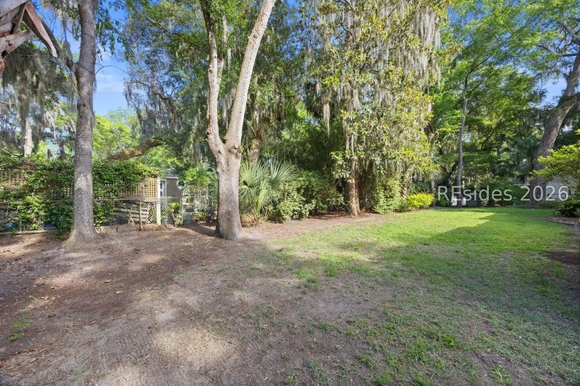 No HOA and MINUTES away from Historic Old Town Bluffton! The - photo 41