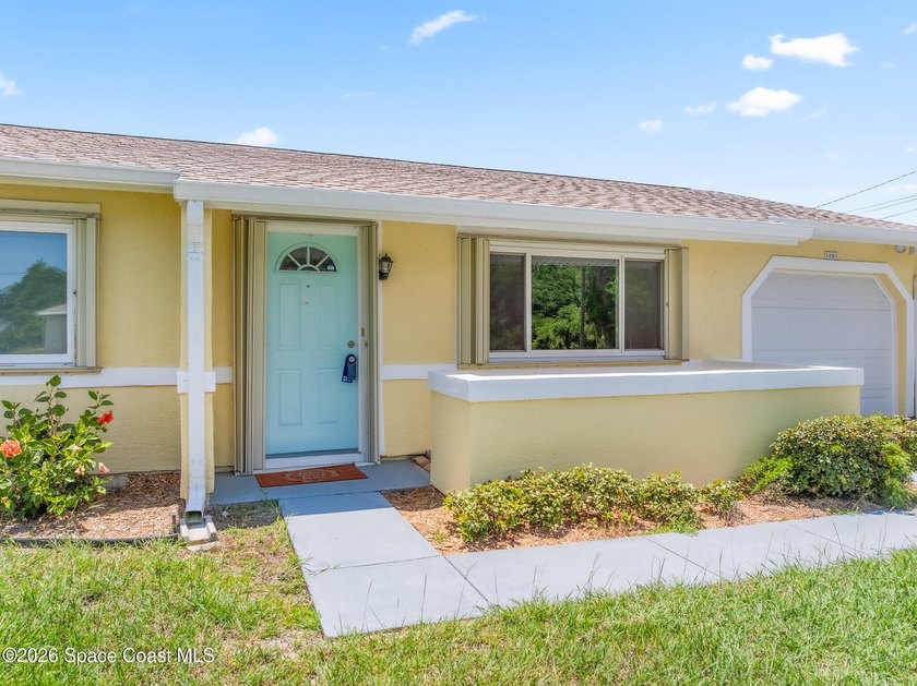 THIS IS A MUST SEE! Extremely Well-Maintained, Remodeled, 3 - photo 6