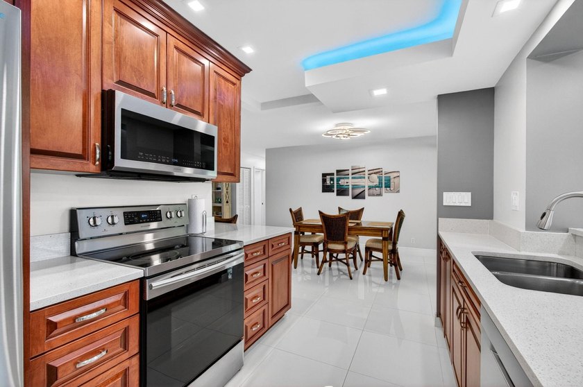 Welcome Home! Come see this beautiful 2 bedroom, 2 bath home - photo 29