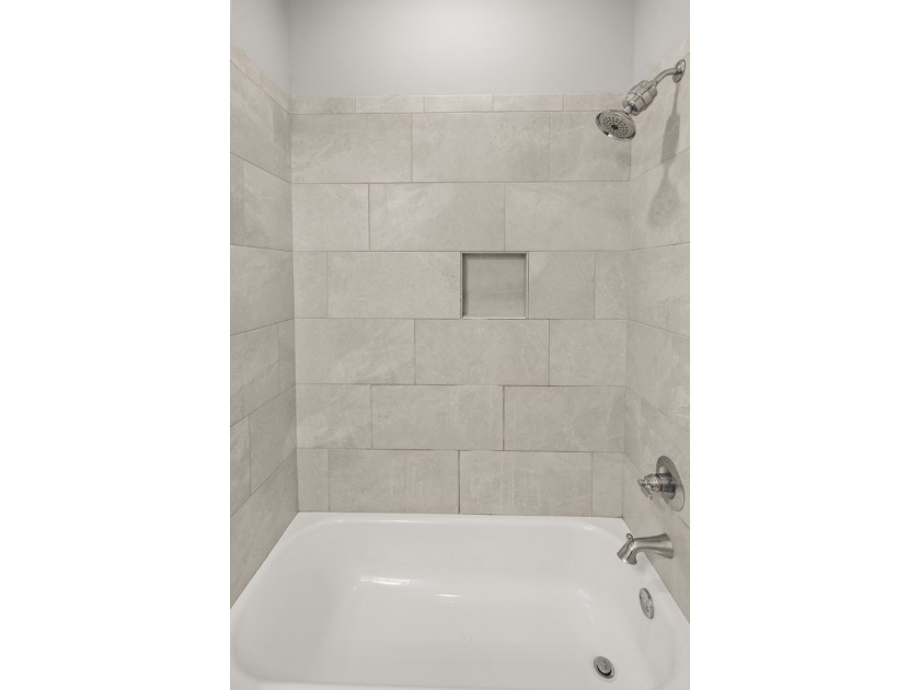 Welcome to 736 Turkey Oak Cove in the popular Old Oaks - photo 17