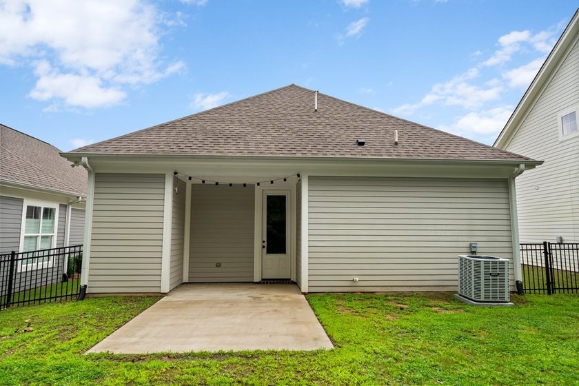 Welcome to 736 Turkey Oak Cove in the popular Old Oaks - photo 29