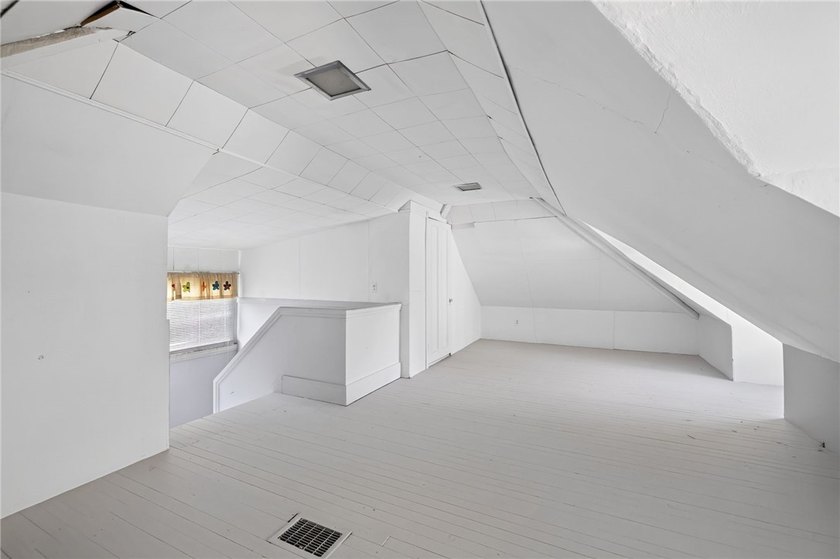 Welcome to 138 Dorchester in the prestigious BROWNCROFT - photo 34