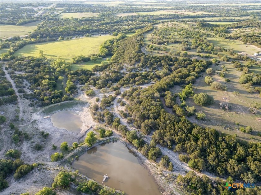 This ranch is one of the most diverse and scenic properties - photo 5
