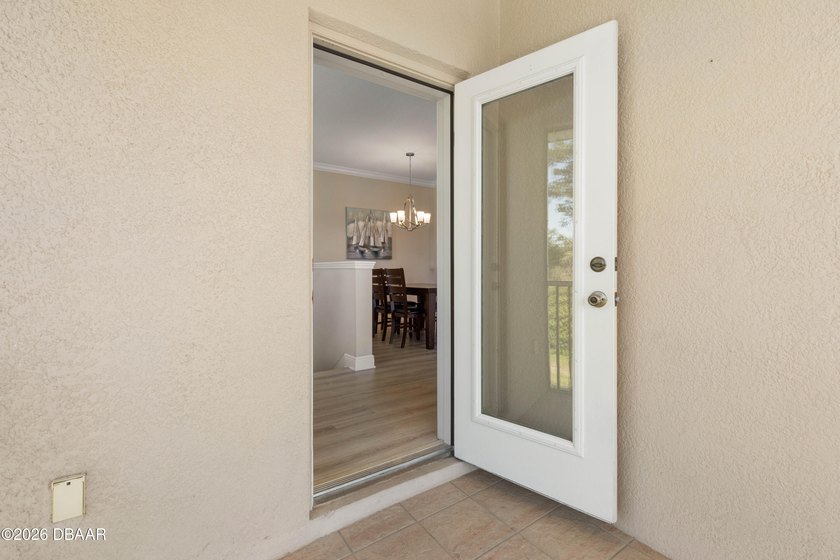 Perched on the top floor for ultimate privacy, this beautifully - photo 15