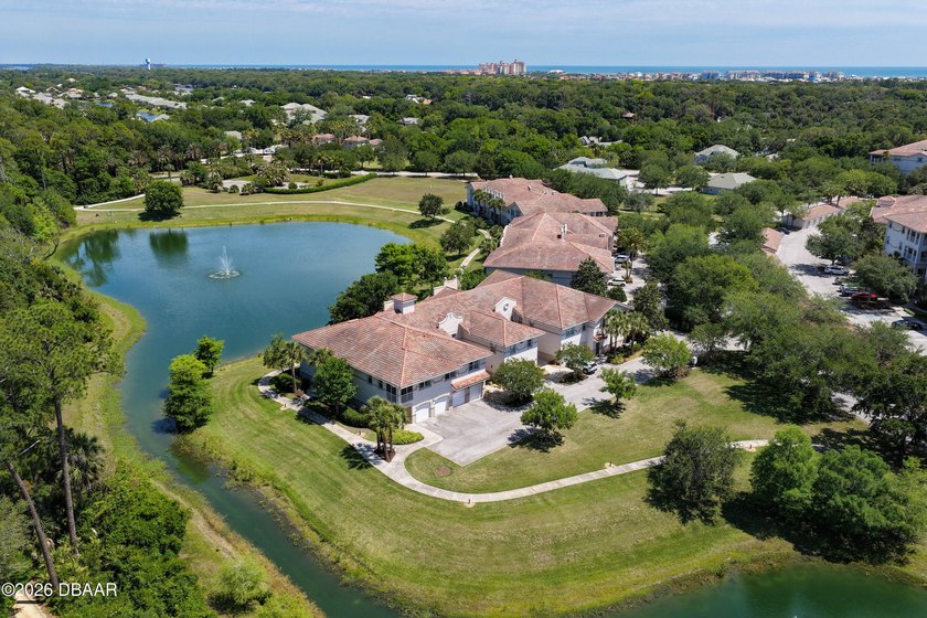 Perched on the top floor for ultimate privacy, this beautifully - photo 45