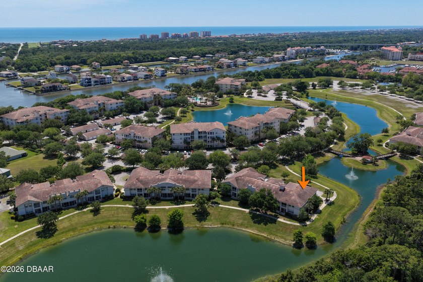Perched on the top floor for ultimate privacy, this beautifully - photo 48