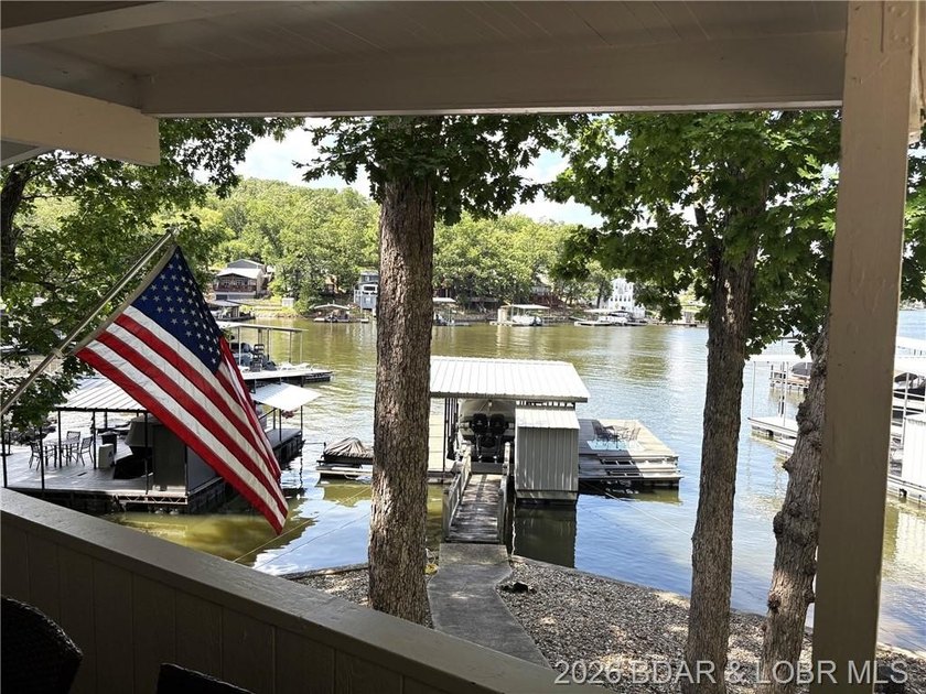 Sitting on a gentle lot in a beautiful cove location, this gem - photo 34