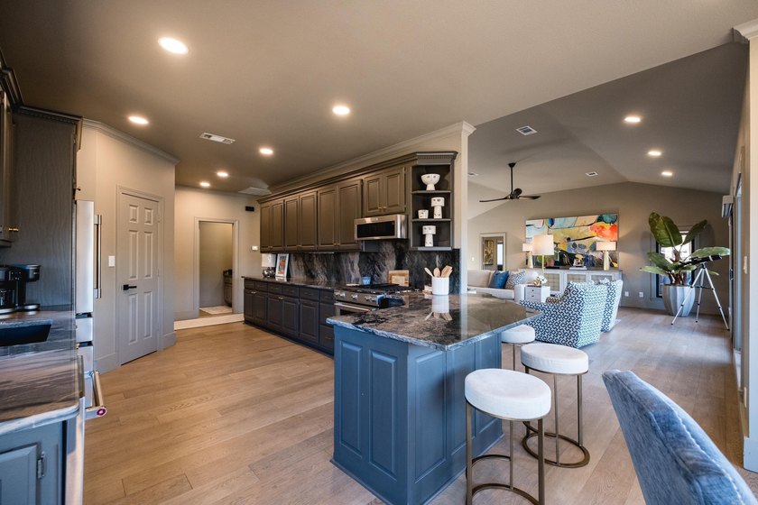 Beautifully updated lakefront home tucked away on a quiet cove - photo 11