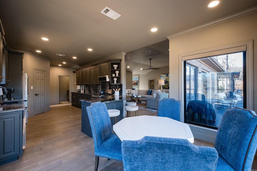 Beautifully updated lakefront home tucked away on a quiet cove - photo 14