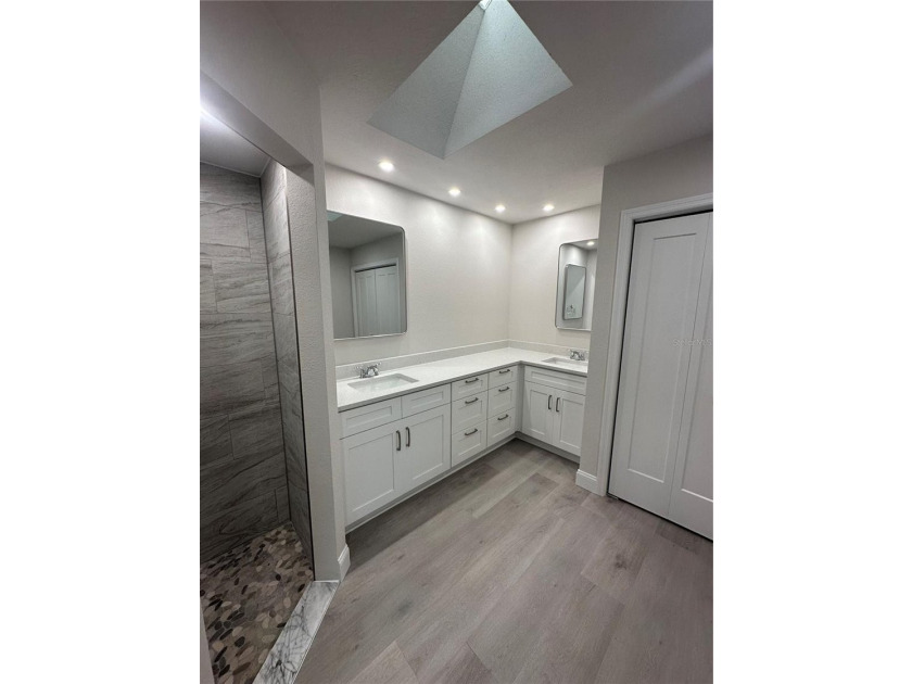 Welcome home! This beautiful updated property is completely - photo 21