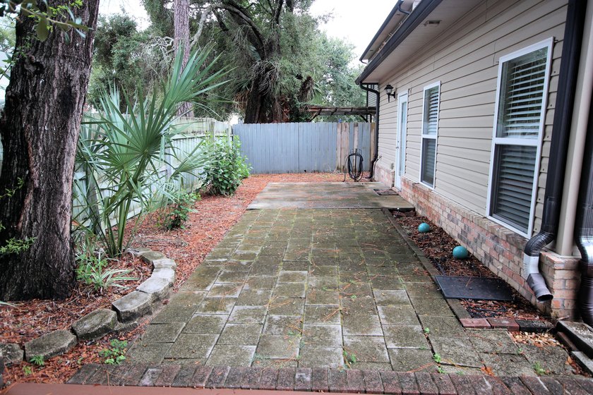 Central Niceville Location - Conveniently located near schools - photo 25