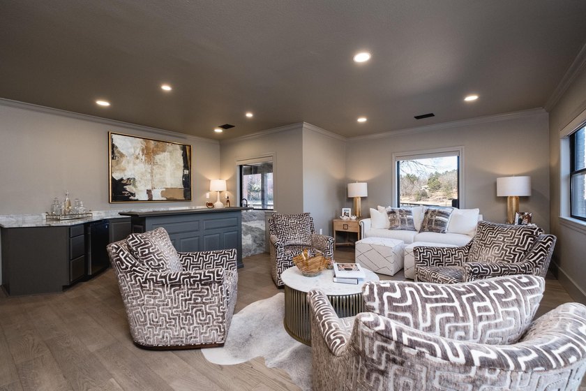 Beautifully updated lakefront home tucked away on a quiet cove - photo 30