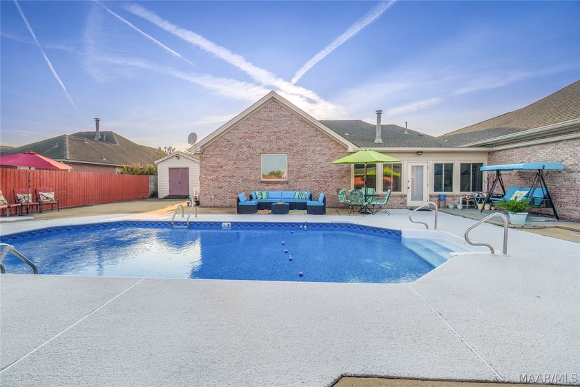 This stunning 3-bedroom, 3.5-bath brick beauty offers over 3,400 - photo 15