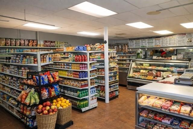 Prime mixed-use opportunity in the heart of Throggs Neck! - photo 5