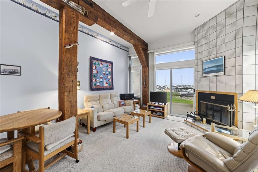 Charlevoix living in a small package! This ground-floor, 1-bed - photo 9