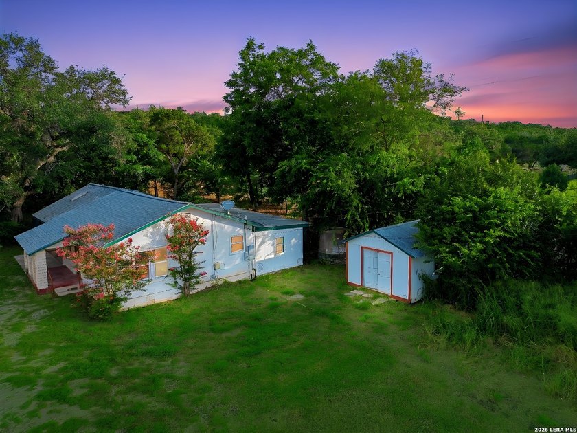 RARE 1-ACRE GEM IN HISTORIC HELOTES - NO HOA! Looking for - photo 42