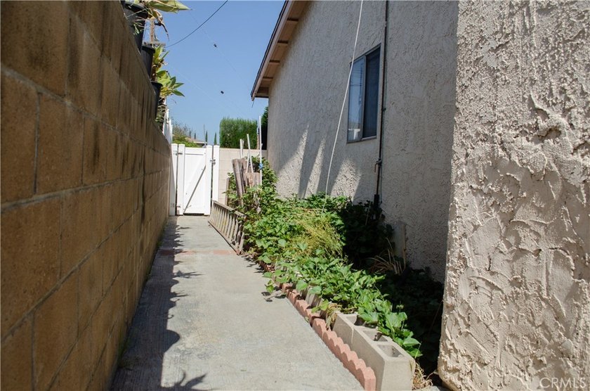 Lovely 3 bedroom, 2 bath home, plus a bonus room that can be - photo 44