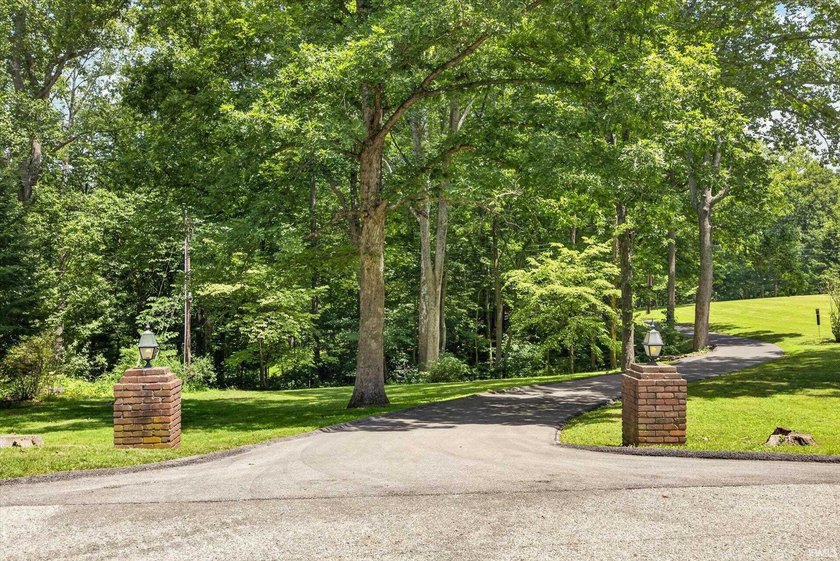 This lovely one-owner four bedroom, three and a half bath brick - photo 43