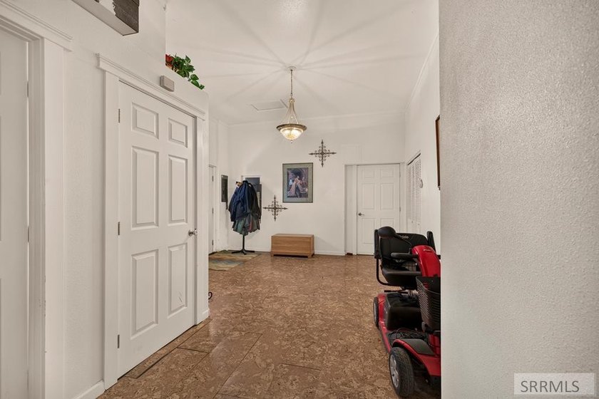 7,108 SF Commercial Building for Sale, Zoned C-1 Commercial in - photo 26