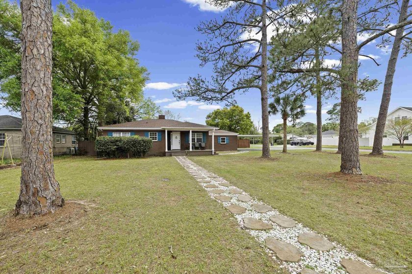 Welcome to this well-maintained brick home in Pensacola - photo 4