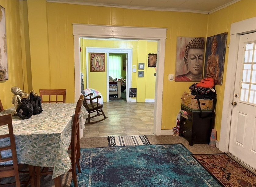 Another Rockin' Rochester Property! This 6-bedroom, 2.5-bath - photo 6