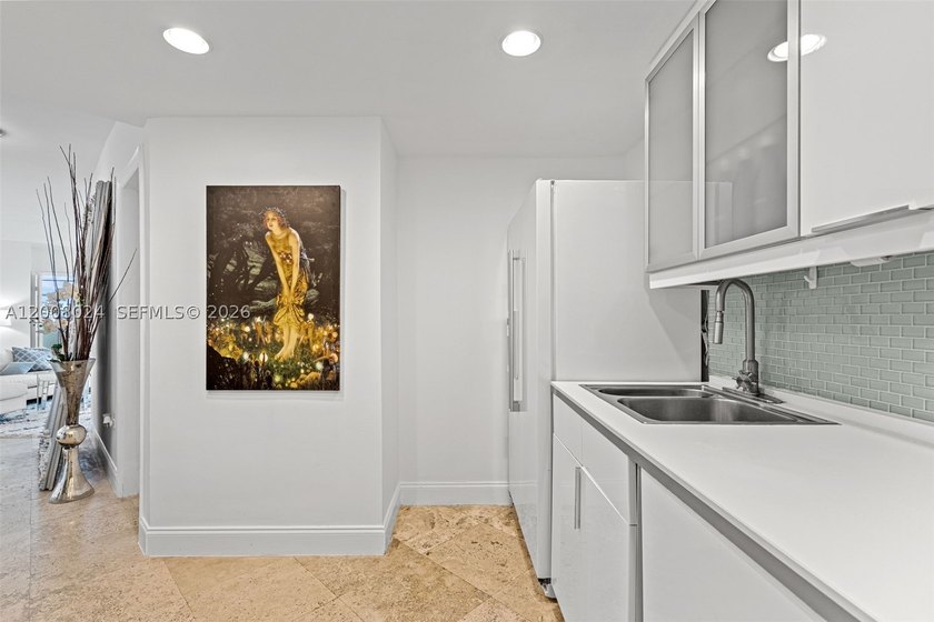 Experience true Brickell living in this exceptional unit - photo 13