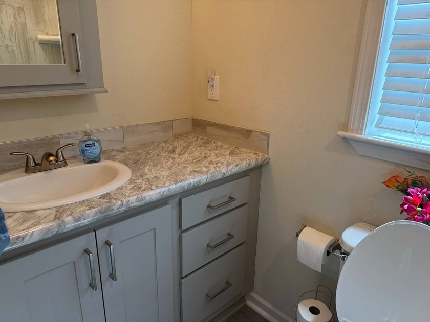sellers are looking for any offer!!! this is an almost new - photo 18