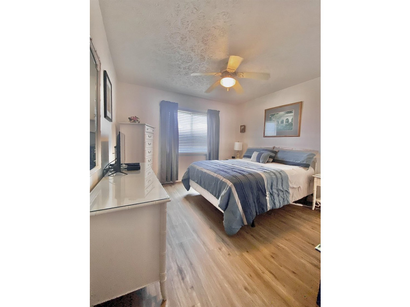 Fabulous view from this 3rd floor corner unit, elevator takes - photo 31
