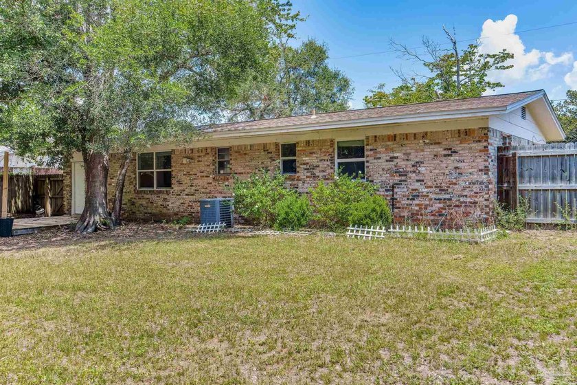 Step into the delightful 3-bedroom, 2-bath haven nestled in the - photo 43