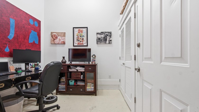 Experience the laid-back 30A lifestyle in the heart of Blue - photo 13