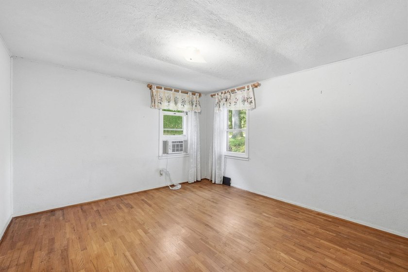 Looking for an affordable way to enjoy life on Crooked Lake? - photo 15