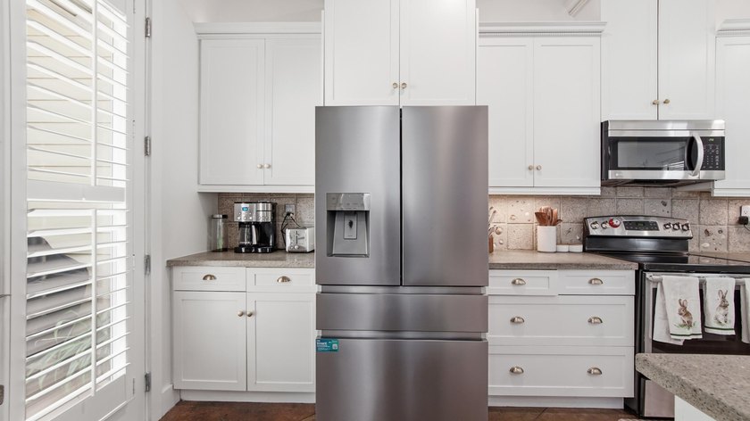 Experience the laid-back 30A lifestyle in the heart of Blue - photo 17