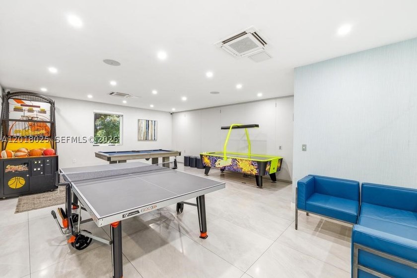 Rare opportunity to acquire a brand-new construction 7,500+ sq - photo 22