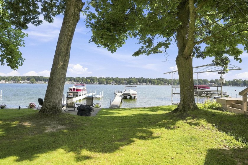 Looking for an affordable way to enjoy life on Crooked Lake? - photo 26