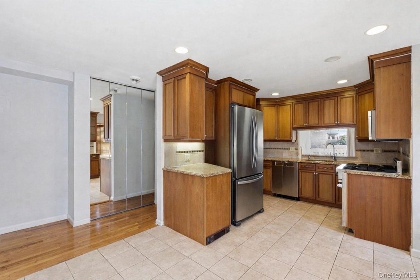 Welcome to The Baybridge, a private gated condominium community - photo 6