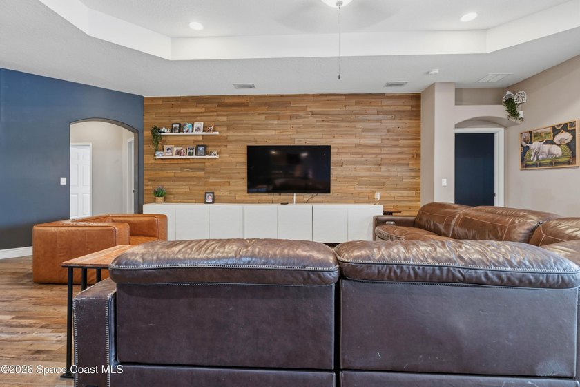 Located in the heart of Bayside Lakes, this beautifully - photo 7