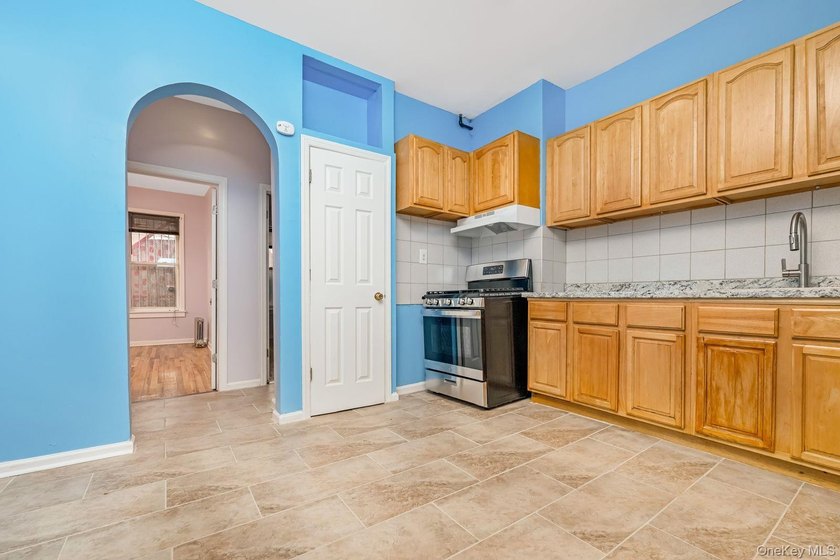 Welcome two 548 Sheffield Ave. Brooklyn, NY. Mint condition - photo 8
