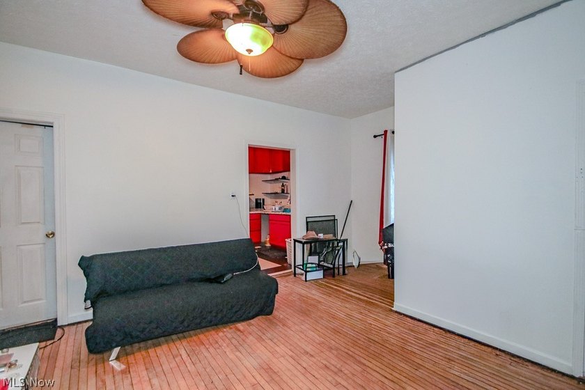 Welcome to this updated Colonial offering over 1,500 square feet - photo 3