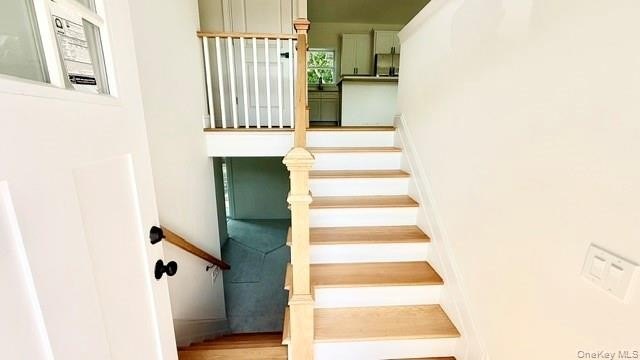 Welcome To This Brand New 2200 Sq ft Hi Ranch Offering Modern - photo 32