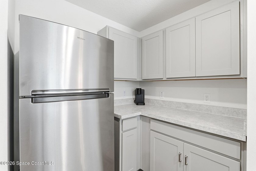 Welcome home to this beautifully designed 4 bedroom, 2 bathroom - photo 10