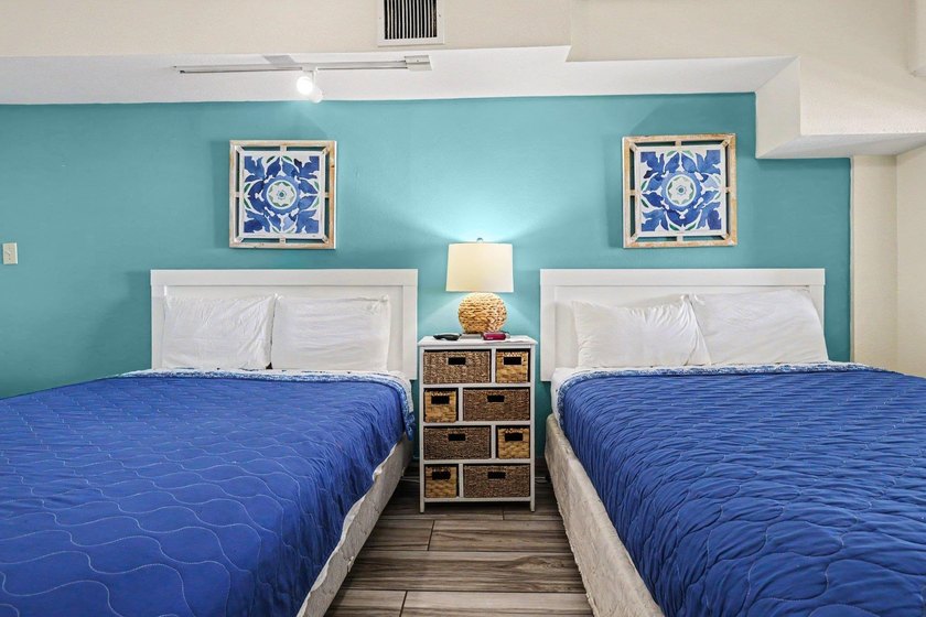 Welcome to this stunning one-bedroom, one-bathroom oceanfront - photo 15