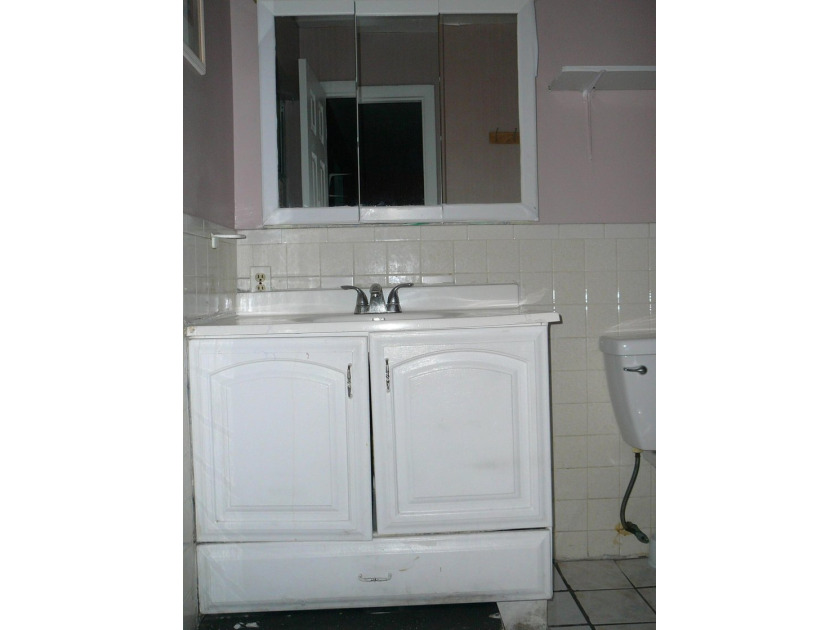 HUGE CBS DUPLEX ZONED GENERAL COMMERCIAL WHICH IS A LEGAL NON - photo 16
