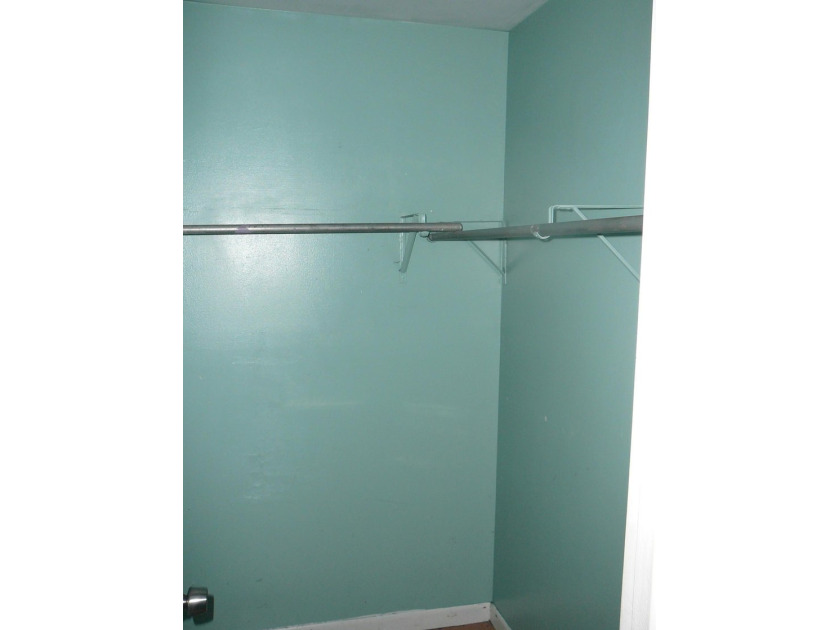 HUGE CBS DUPLEX ZONED GENERAL COMMERCIAL WHICH IS A LEGAL NON - photo 17