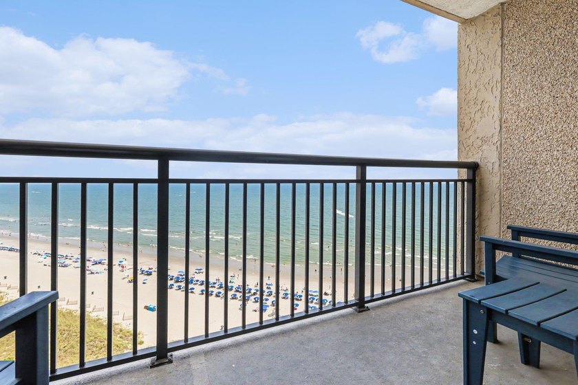 Welcome to this stunning one-bedroom, one-bathroom oceanfront - photo 21
