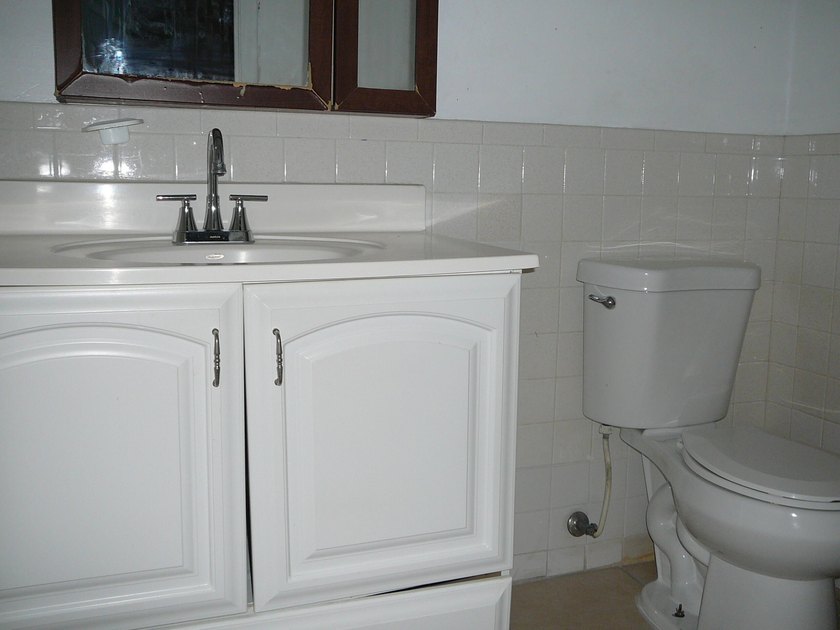 HUGE CBS DUPLEX ZONED GENERAL COMMERCIAL WHICH IS A LEGAL NON - photo 40