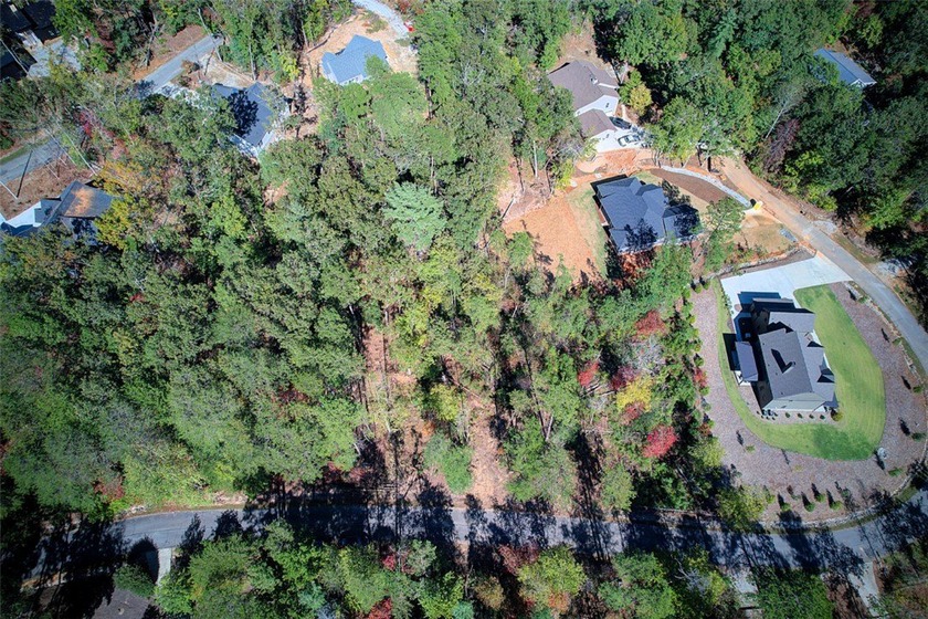 Nestled in the serene Keowee Bay subdivision, this exceptional - photo 2
