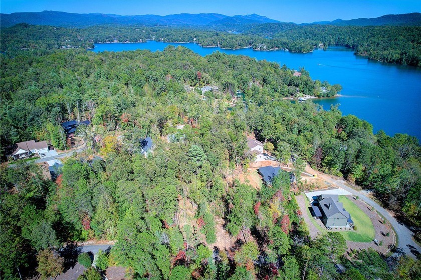 Nestled in the serene Keowee Bay subdivision, this exceptional - photo 8