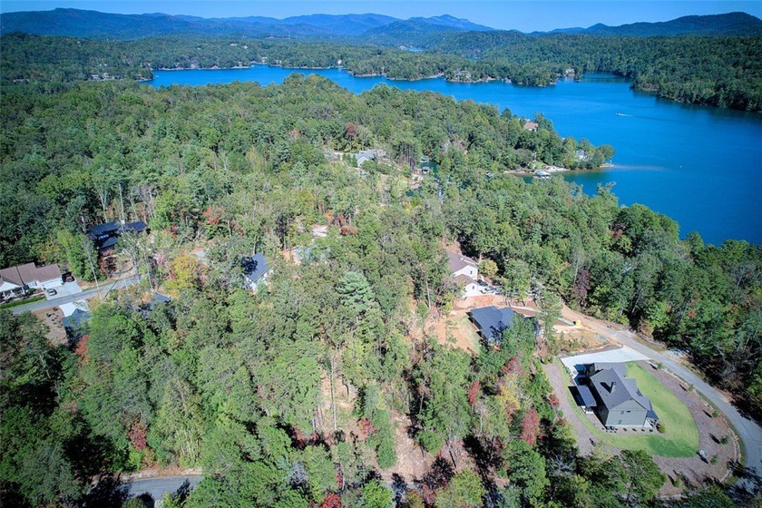Nestled in the serene Keowee Bay subdivision, this exceptional - photo 9