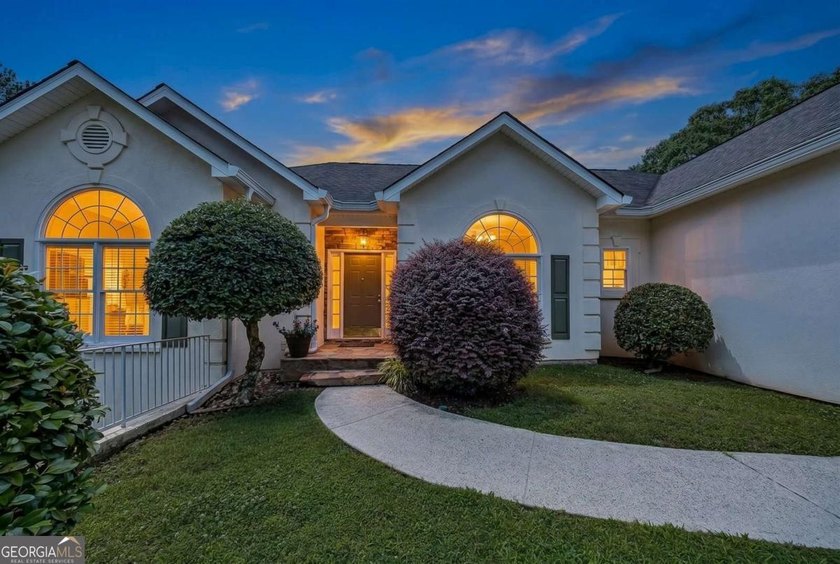 Are you looking for a home with a large private backyard and no - photo 21